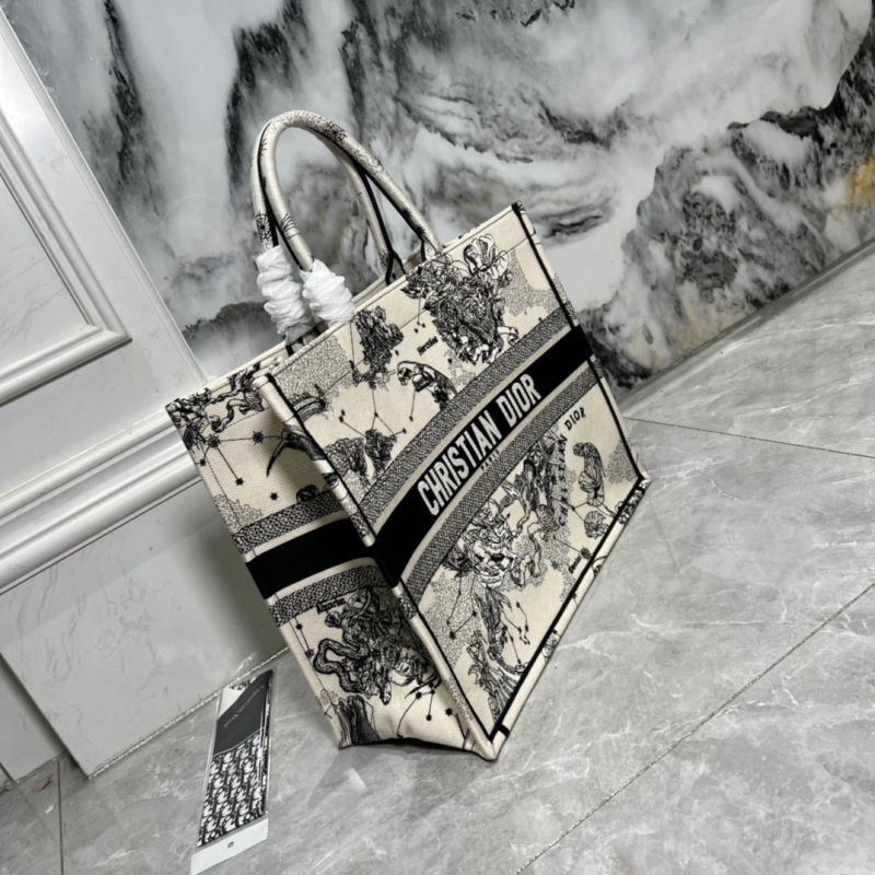 Dior Shopping Bags